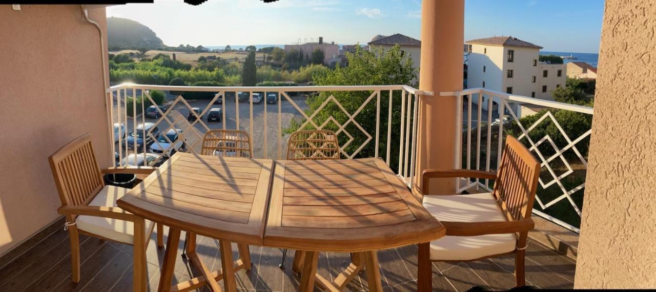 Appartement T4 Tres Bien Situe Et Climatise LʼÎle-Rousse Εξωτερικό φωτογραφία