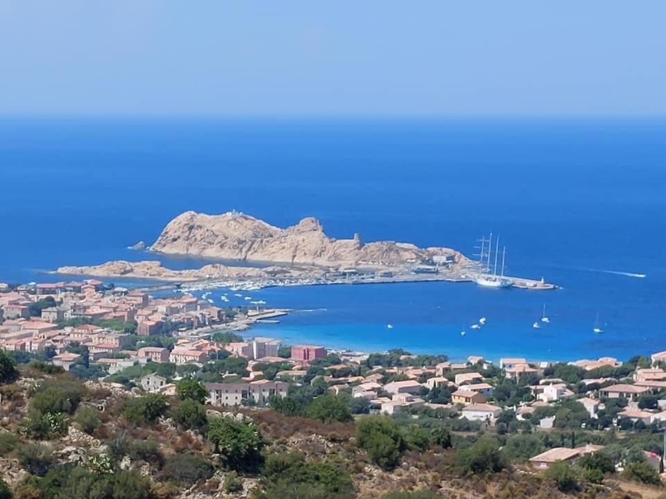 Appartement T4 Tres Bien Situe Et Climatise LʼÎle-Rousse Εξωτερικό φωτογραφία