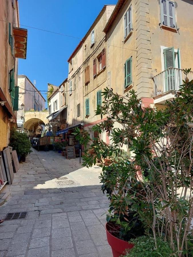 Appartement T4 Tres Bien Situe Et Climatise LʼÎle-Rousse Εξωτερικό φωτογραφία